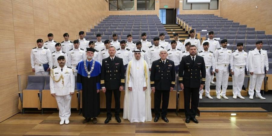 تخريج 15 ضابطاً كويتياً من الكلية البحرية البولندية في غدينيا
