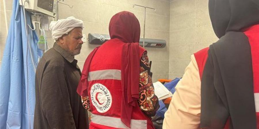 مايا مرسي تتابع دعم أسر ضحايا حادث تصادم سيارتي العمال بالإسماعيلية