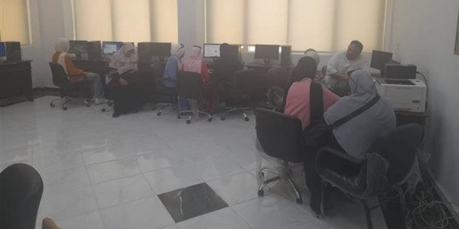 جامعة العريش تواصل استقبال طلاب الثانوية العامة بمعامل التنسيق الإلكتروني
