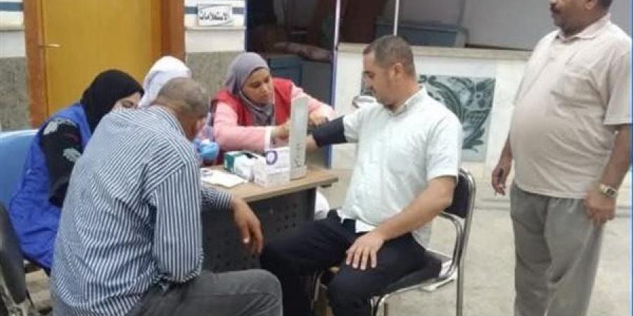 "100 يوم صحة" تقدم آلاف الخدمات الطبية بالوادي الجديد