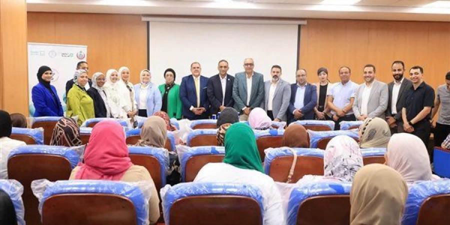 "اسبقي بخطوة" تطرق أبواب سيدات القناة للكشف المبكر والوقاية من سرطان عنق الرحم