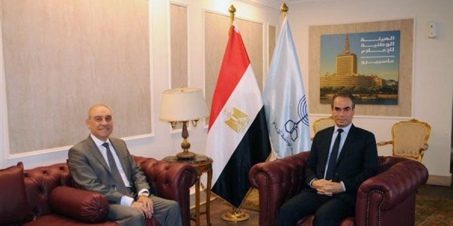 المسلماني يستقبل علاء يوسف قبيل توقيع بروتوكول تعاون بين الوطنية للإعلام وهيئة الاستعلامات