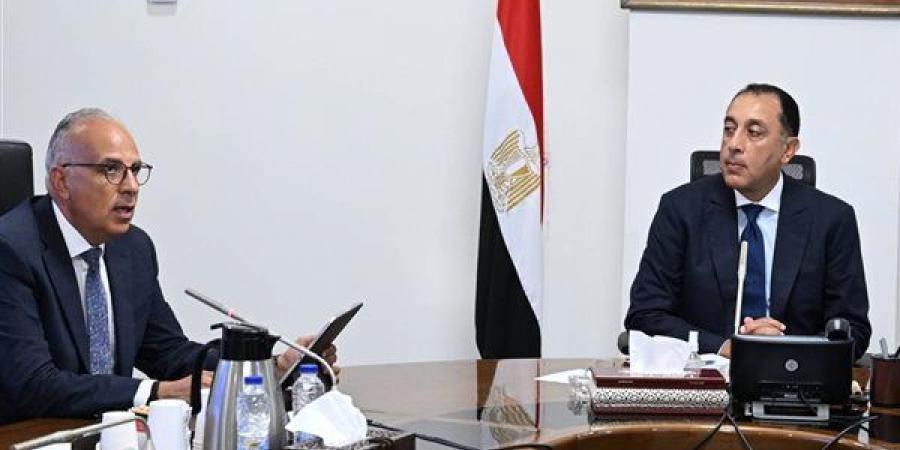 من أبوقير إلى الميناء الشرقي.. أكبر تحرك لحماية شواطئ الإسكندرية من النحر