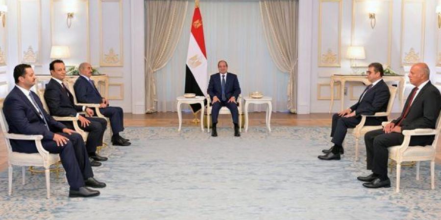 السيسي وحفتر يبحثان فرص التعاون وتعزيز الشراكة المصرية الليبية (صور)