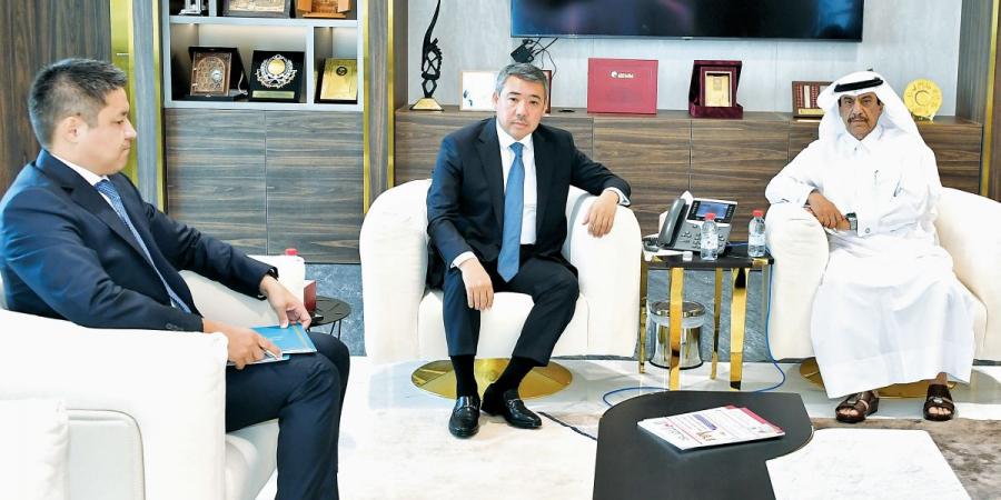 الغرفة تبحث تطوير التعاون مع كازاخستان