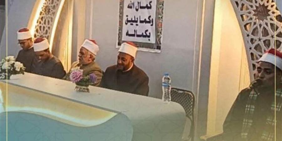 "الأدب مع الرسول"، أوقاف قنا تواصل احتفالاتها بالمولد النبوي بمسجد سيدي القنائي