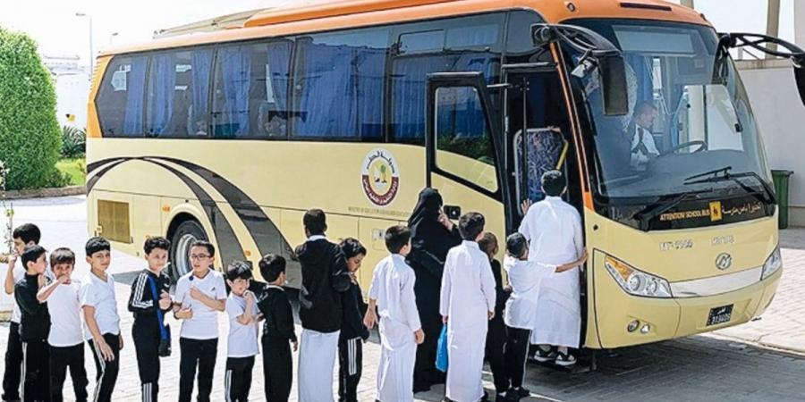 «الداخلية» تحدد ضوابط سلامة الأطفال في المركبات