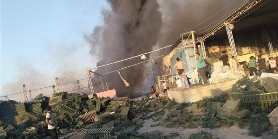 ليلة عصيبة بـ"منيا القمح".. تفاصيل جديدة في حريق محطة تصدير الموالح وإصابة 31 شخصا