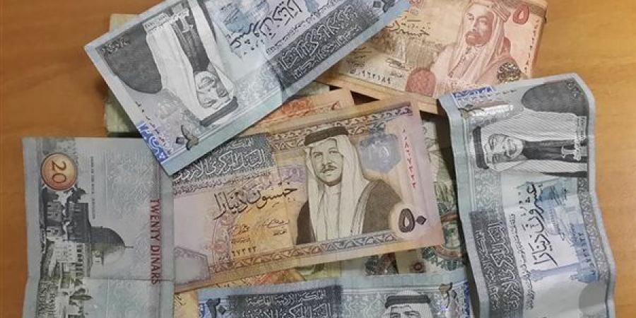 سعر الدينار الأردني مقابل الجنيه في البنك المركزي مساء اليوم السبت