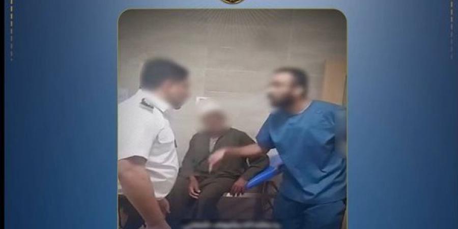 الأمن يكشف كواليس المشادة بين ضابط وطبيب داخل مستشفى بسوهاج (فيديو)