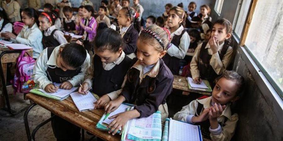 نائبة تواجه الحكومة بسؤال عن أسباب زيادة أيام الدراسة إلى 183 يوما
