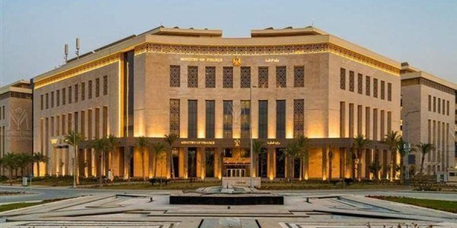 وزير المالية يعلن شروط وضوابط قيد الخبراء والمثمنين بجهاز إدارة الأموال المستردة