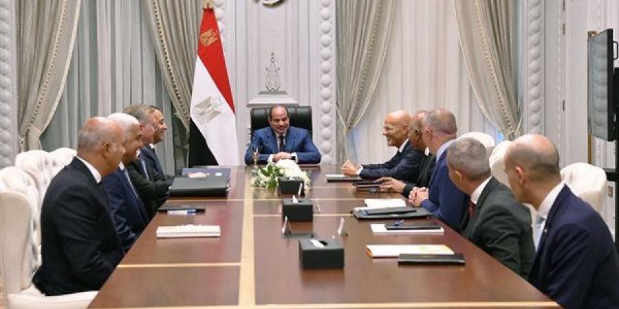 رسائل السيسي لرئيس شركة إينى: نتطلع لزيادة استثماراتكم في مصر.. مستمرون في تقديم التيسيرات اللازمة وتذليل أي تحديات تُواجه أعمالكم.. وتوسيع أنشطة وجهود البحث والاستكشاف والإنتاج