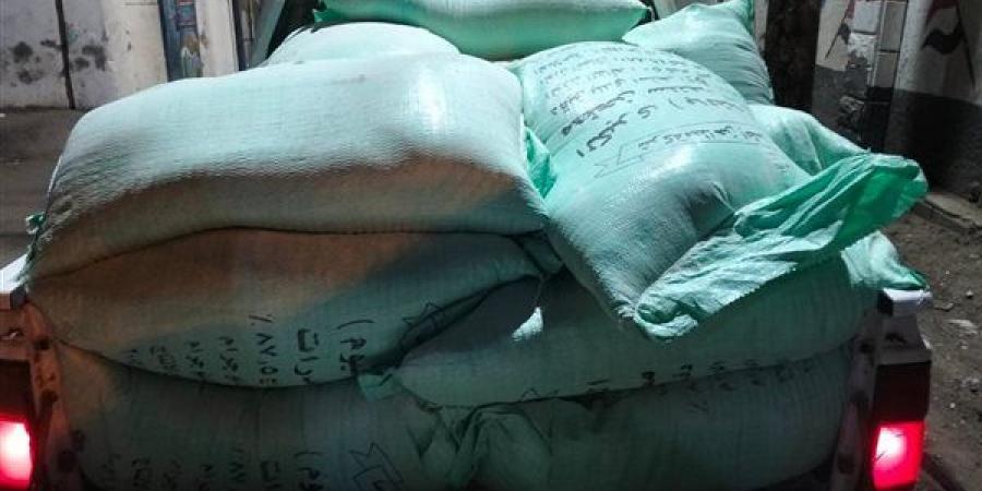 إحباط محاولة تهريب 2.8 طن دقيق بلدي مدعم للسوق السوداء بالفيوم