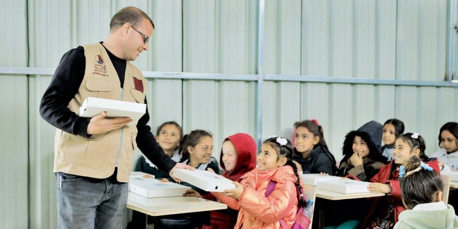 قطر الخيرية تدعم الأمن الغذائي للأسر المتضررة بغزة